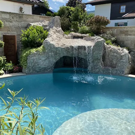 Alpenappartement Traumzeit - Pool / Eigene Terrasse / Garten Apartment Bernau am Chiemsee